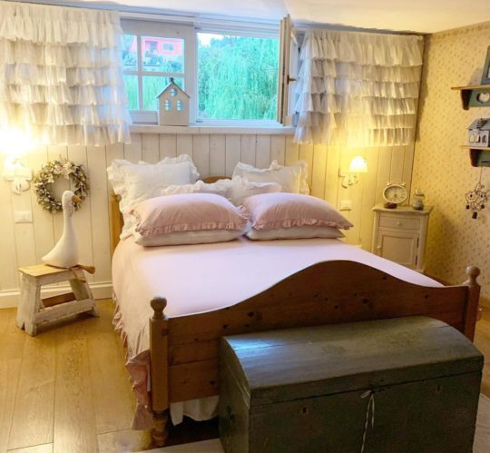 Gorgeous shabby chic home sweet tour