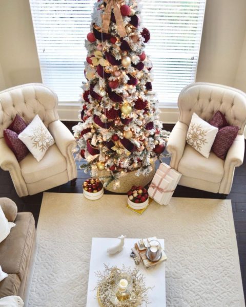 Stunning Christmas Living Room Decorations Ideas