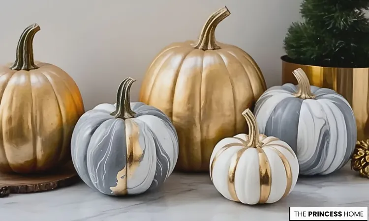 Marble & metallic gold Pumpkins