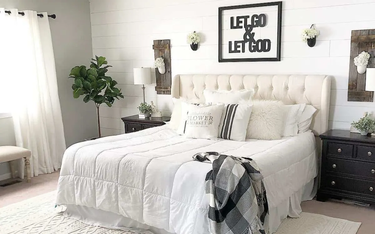 Home Tour Farmhouse Winter Decor with Chic, Cozy Touches