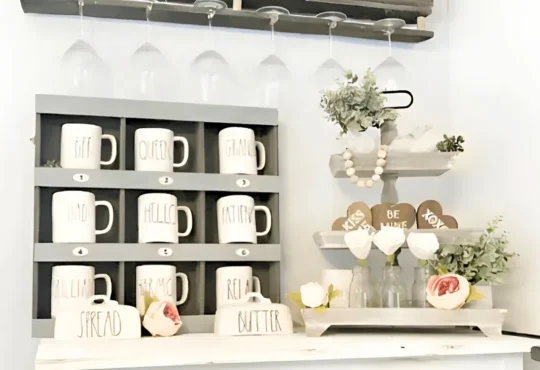 Home Tour: Gorgeous Spring Farmhouse Décor to Refresh Home