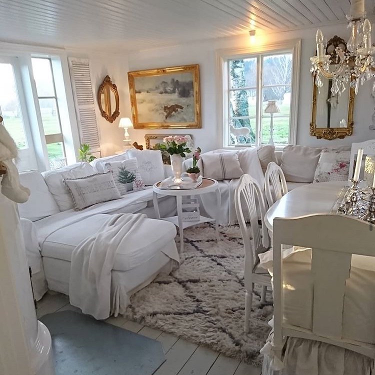 Embracing Timeless Charm: The Allure of vintage farmhouse decor