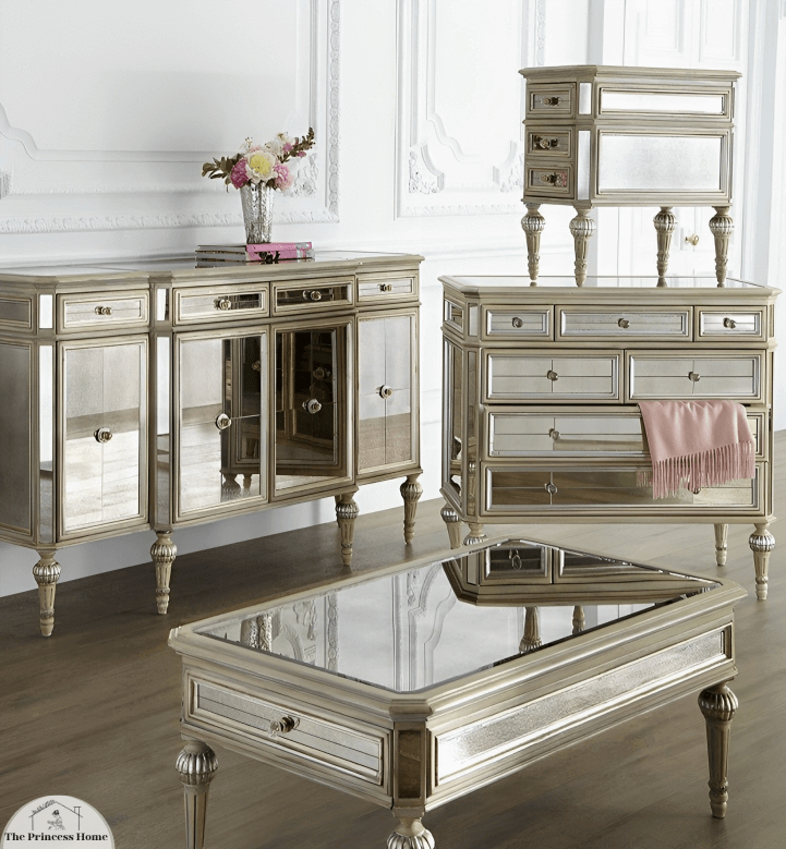 Customized Mirror Tables: Personalized Elegance